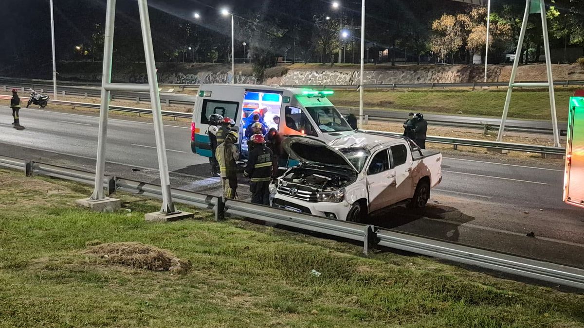 En el accidente ocurrido en Acceso Sur y calle Lamadrid