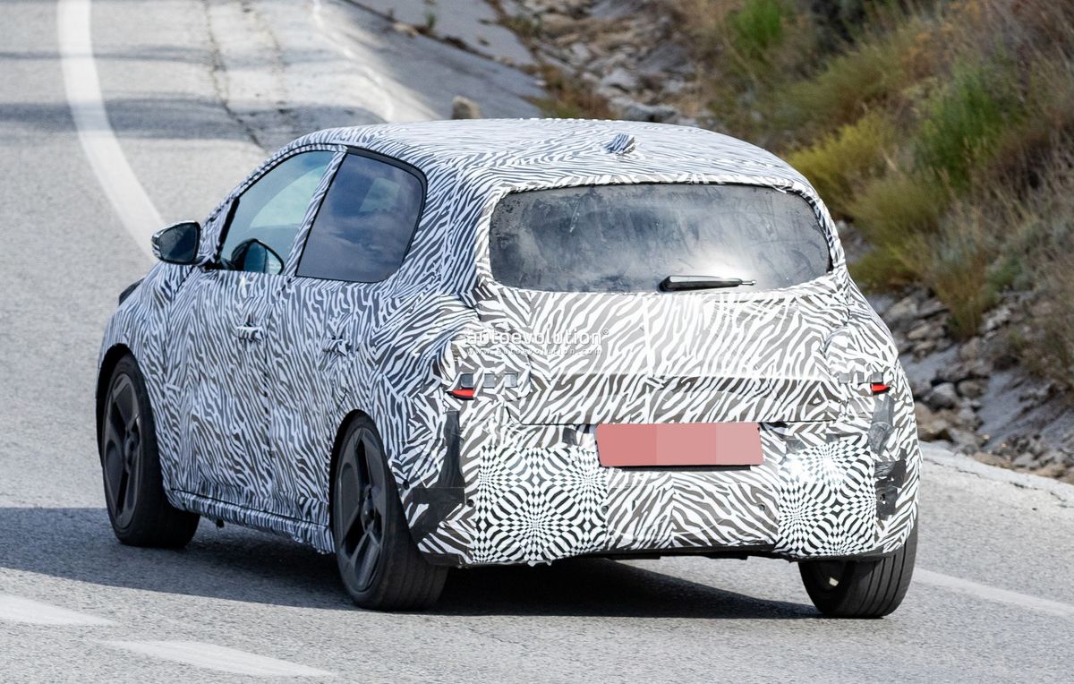 Una de las fotos filtradas del nuevo Twingo. Imagen: autoevolution.com