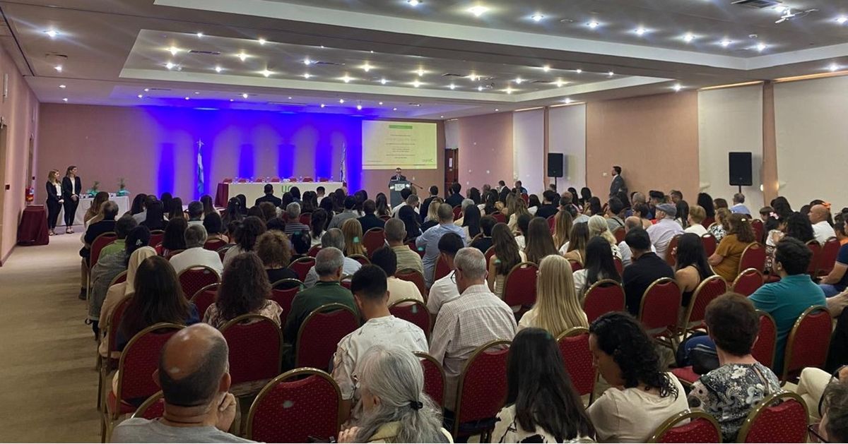 Durante estos diez años la Universidad de Congreso ha formado a numerosos profesionales en carreras consolidadas. Durante estos diez años la Universidad de Congreso ha formado a numerosos profesionales en carreras consolidadas.