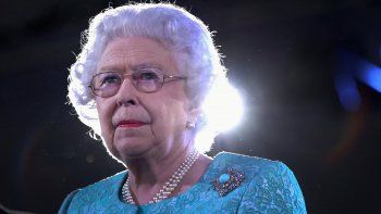 Detuvieron a un estudiante que quería asesinar a Isabel II en Buckingham
