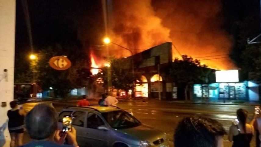 Se incendió un supermercado de Tunuyán