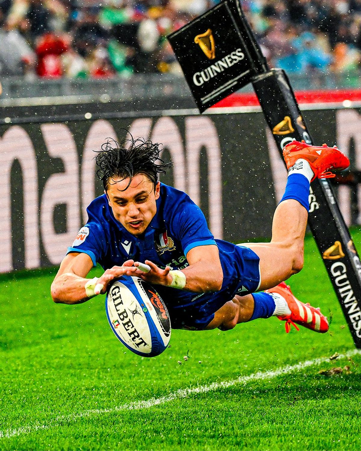 Capuozzo hizo el único try e Italia sumó su primer triunfo en el Seis Naciones 2025. Capuozzo hizo el único try e Italia sumó su primer triunfo en el Seis Naciones 2025.