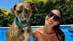 Silvina Escudero posó al costado de la pileta y elevó la temperatura del verano