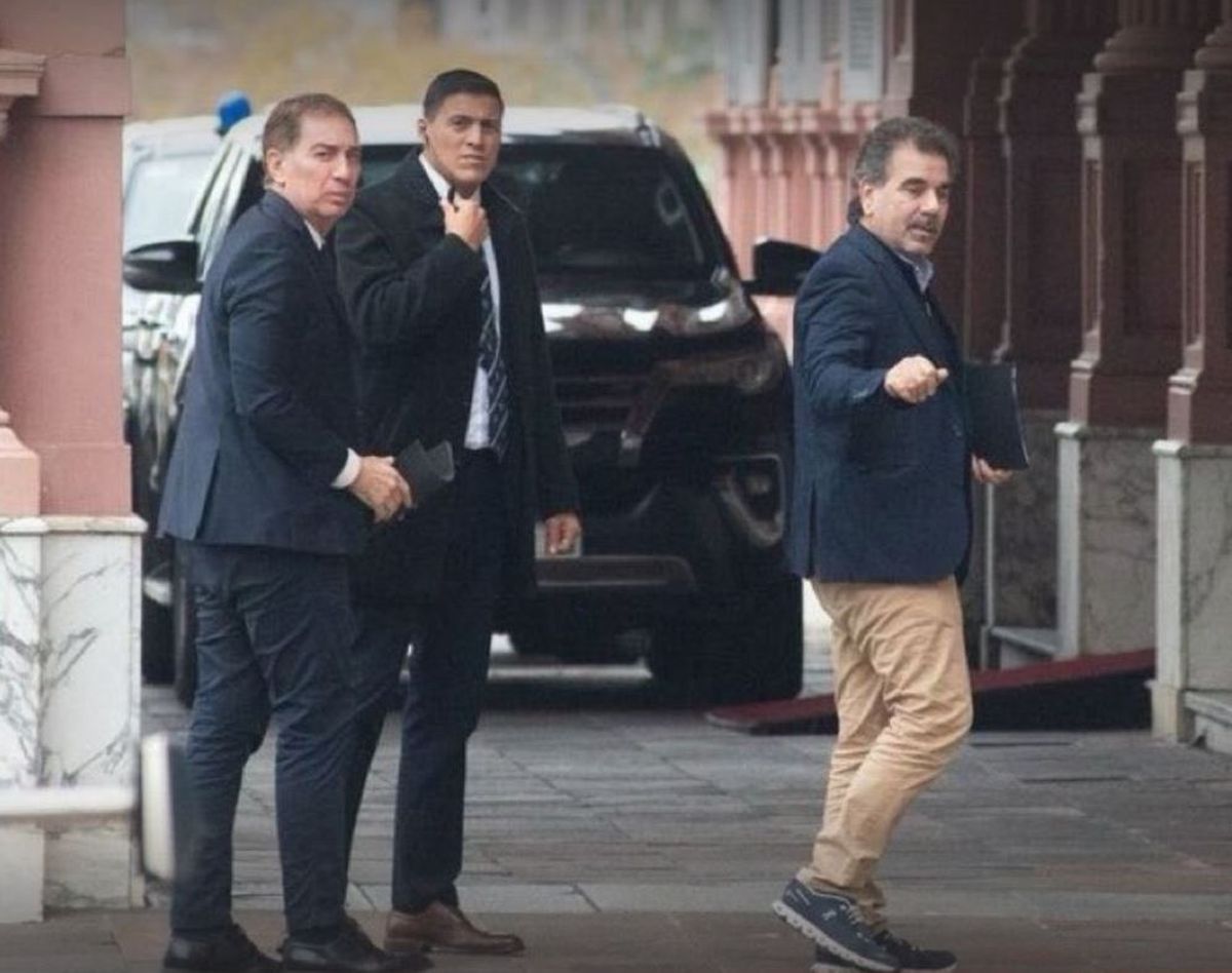 Llegan los dirigentes del PRO a la Casa Rosada.