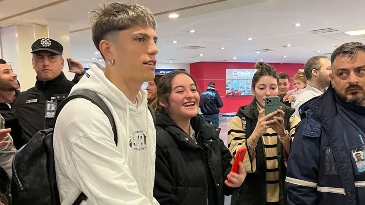 Alejandro Garnacho integra la lista de citados de la Selección argentina.