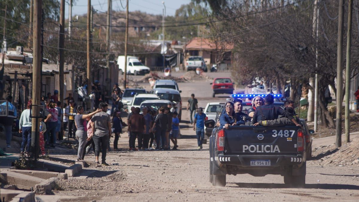 Los vecinos de la Favorita, aún afectados y muy confundidos por el incendio Los vecinos de la Favorita, aún afectados y muy confundidos por el incendio