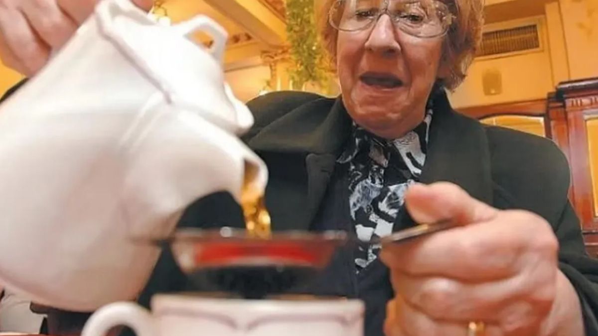 Yiya Murano: su hijo encontró las tazas conque envenenó a sus amigas y las subasta