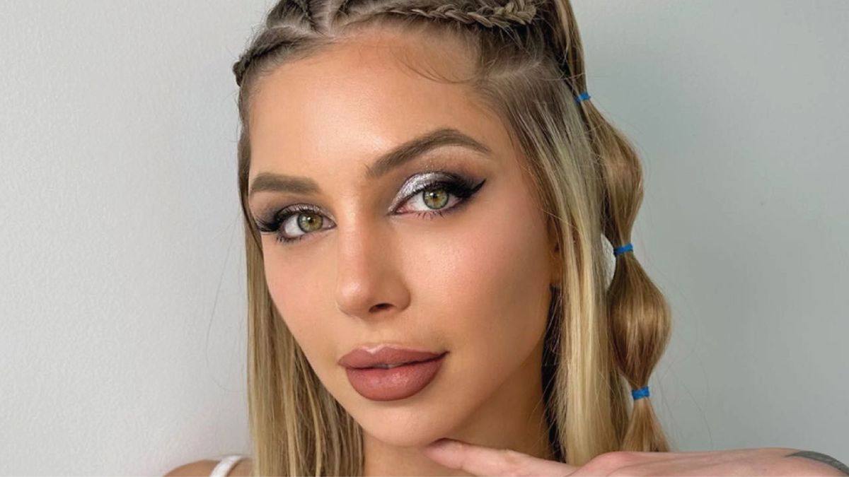 Romina Malaspina se graba y confirma que es la reina de la ultra colaless XS