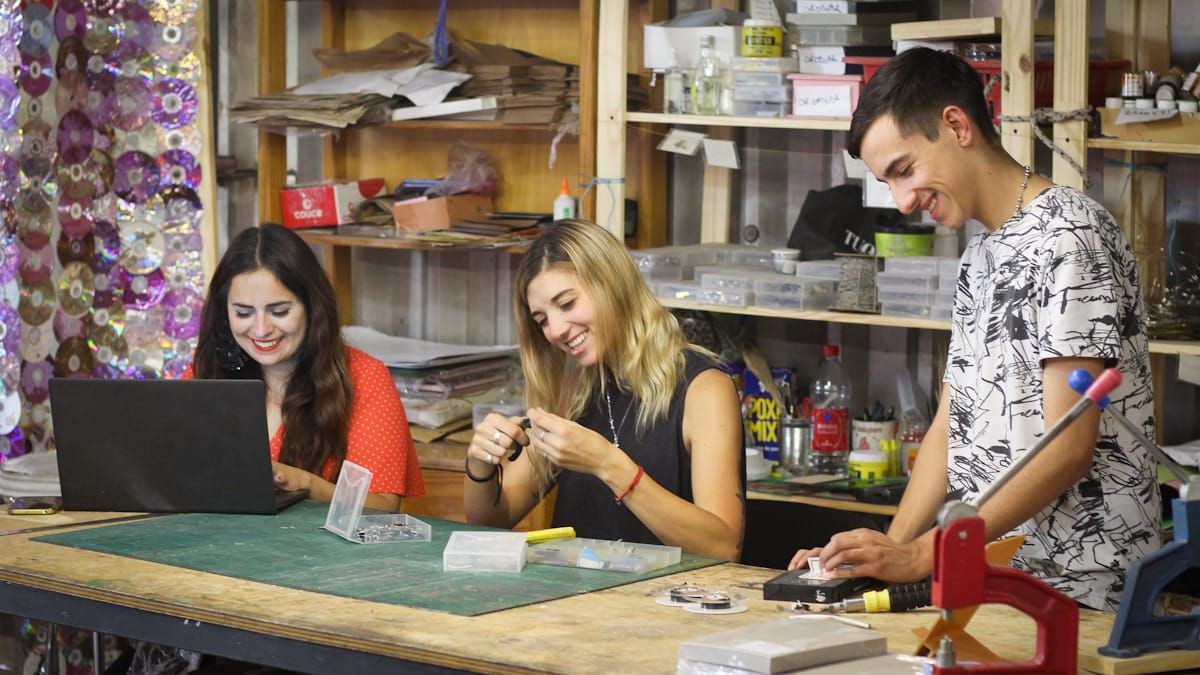 En Verna reciclan específicamente residuos electrónicos que tienen escasa gestión. En Verna reciclan específicamente residuos electrónicos que tienen escasa gestión.