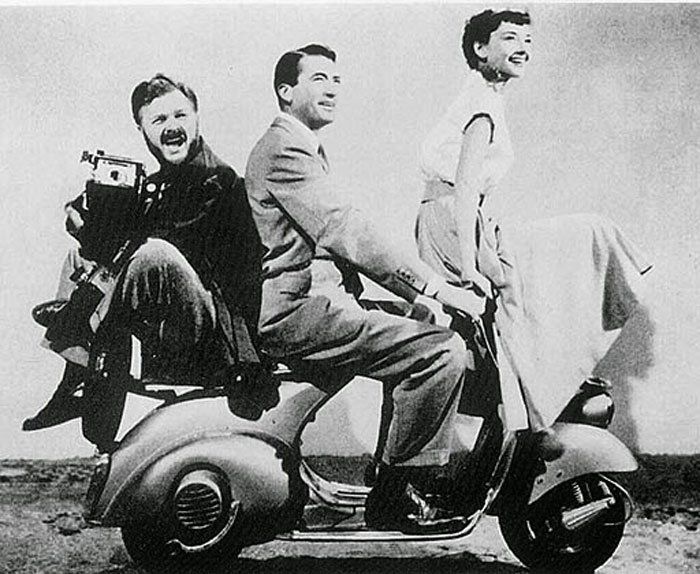 La clásica moto Vespa cumple 70 años