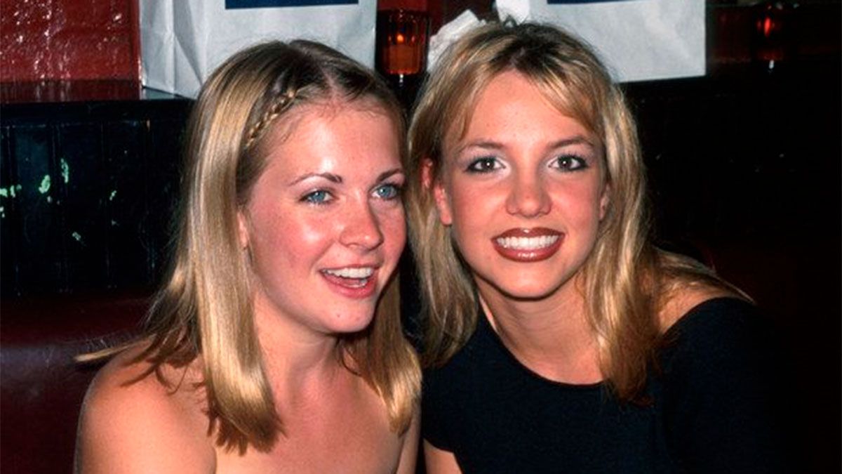 Melissa Joan Hart junto a Britney Spears. Melissa Joan Hart junto a Britney Spears.