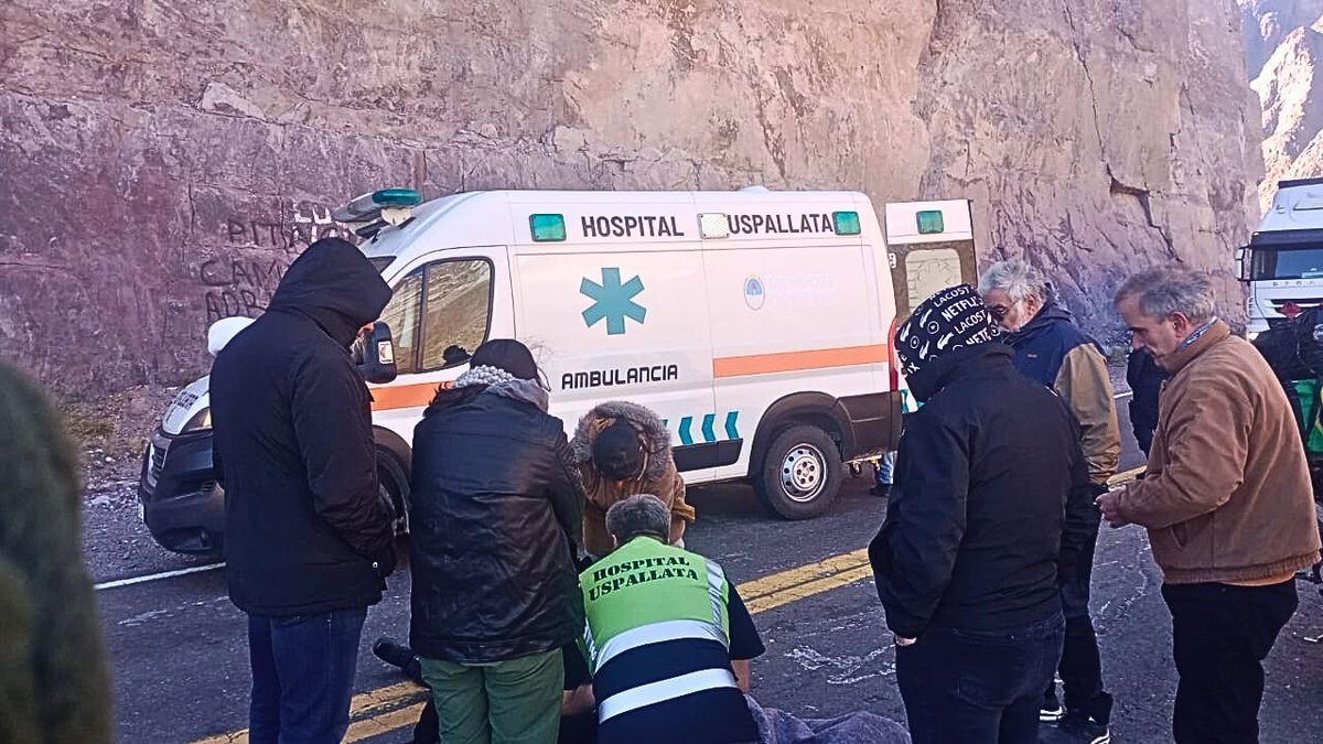 Por el accidente en la Ruta 7, se cortó el tránsito en el corredor internacional, justo el día de la reapertura del paso a Chile. Por el accidente en la Ruta 7, se cortó el tránsito en el corredor internacional, justo el día de la reapertura del paso a Chile.