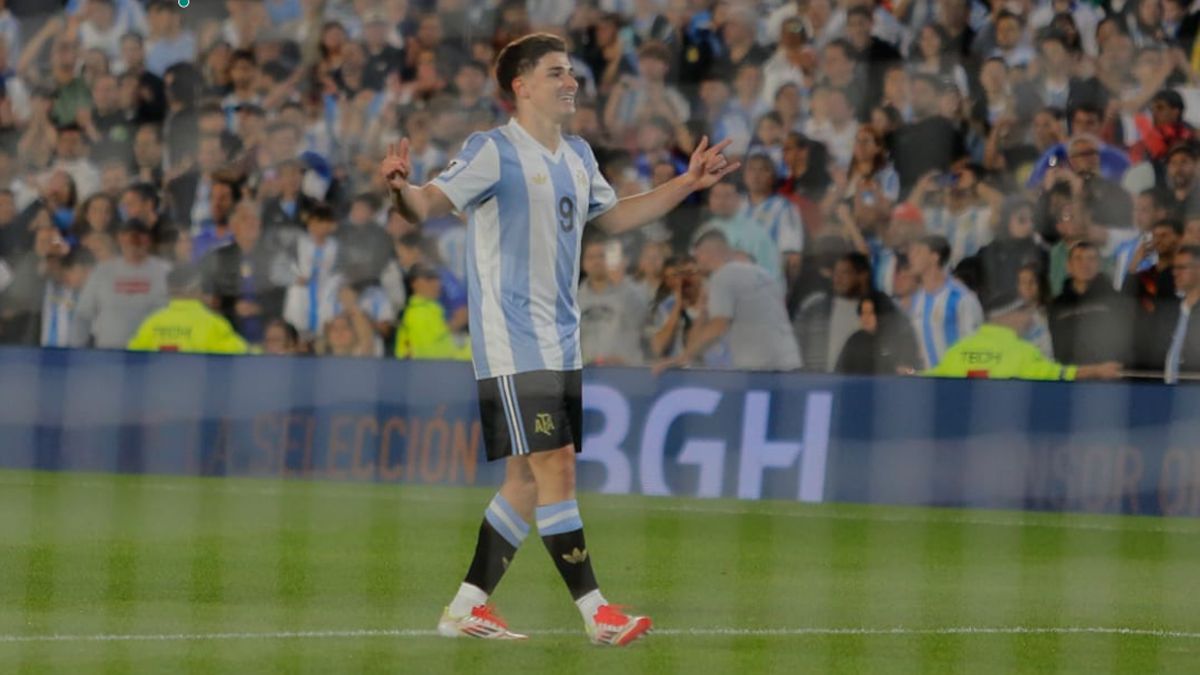 Juli&aacute;n fue de los m&aacute;s aplaudidos de una noche inolvidable.