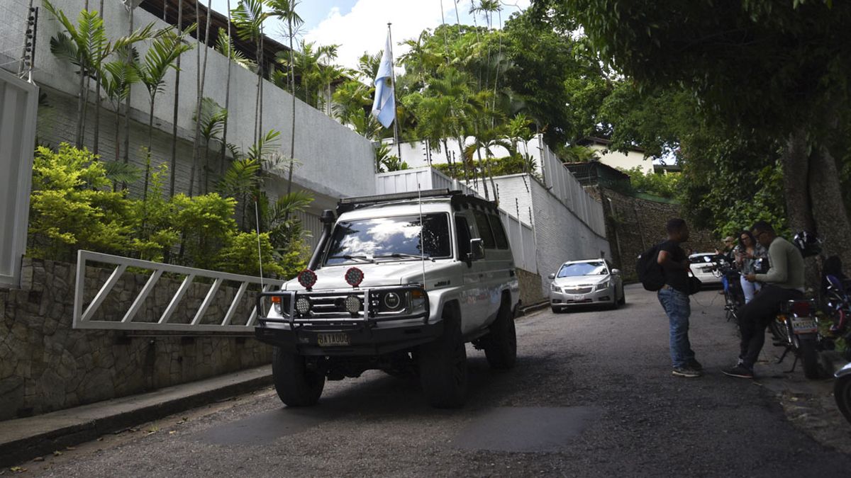 La sede de la embajada argentina en Venezuela ahora es cuidada por diplomáticos brasileños.