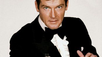 El polémico agente 007
