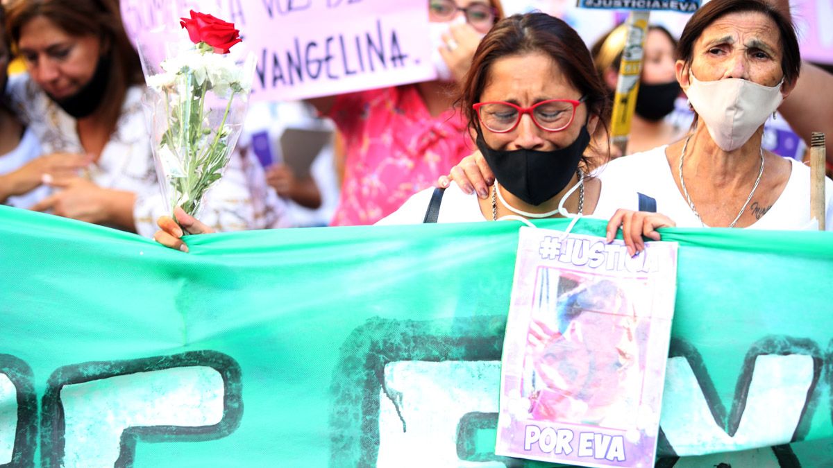 La mamá y la abuela de Evangelina Quiroga marcharon en reclamo de Justicia.