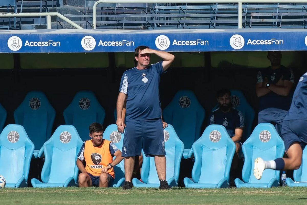 Berti aprovechó para probar refuerzos y variantes en la Lepra. Foto: Gentileza Prensa Independiente Rivadavia. Berti aprovechó para probar refuerzos y variantes en la Lepra. Foto: Gentileza Prensa Independiente Rivadavia.