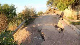 Un barrio puede desaparecer por una grieta que se abrió en la tierra