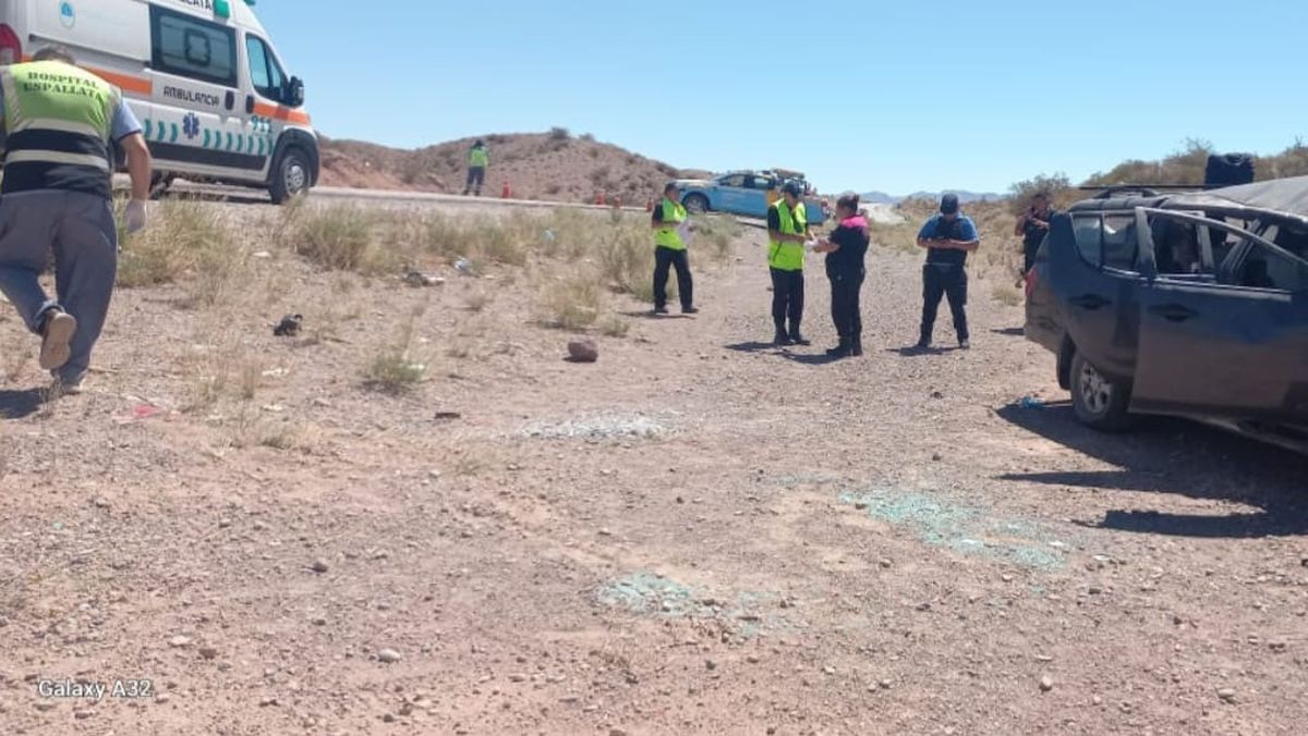 El accidente ocurrió en el kilómetro 1153 de la ruta 7, cerca de Uspallata, donde 5 personas resultaron heridas. El accidente ocurrió en el kilómetro 1153 de la ruta 7, cerca de Uspallata, donde 5 personas resultaron heridas.