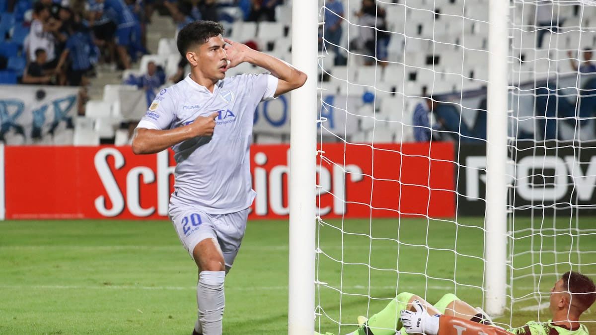 Salomón Rodríguez está pasando un buen momento en Godoy Cruz. Desde que llegó al Tomba, ha marcado 15 goles.