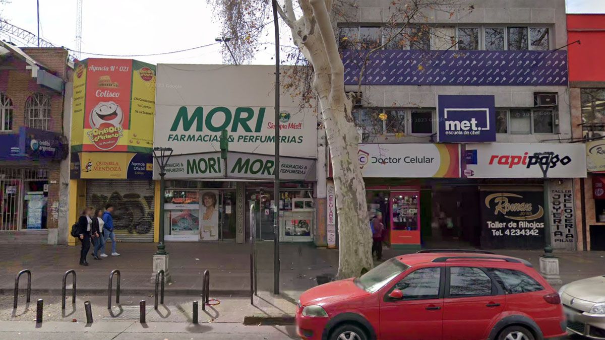Delincuentes robaron en una sucursal de Farmacia Mori, de calle Las Heras casi calle Patricias Mendocinas, de Capital.