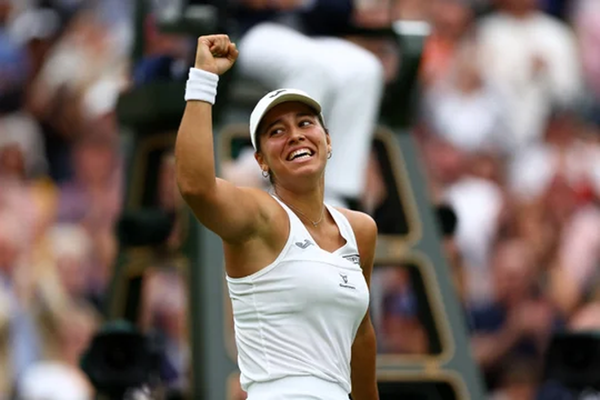 La española Jessica Bouzas Maneiro tiene 21 años y bajó a la campeona defensora de Wimbledon en sets corridos. La española Jessica Bouzas Maneiro tiene 21 años y bajó a la campeona defensora de Wimbledon en sets corridos.