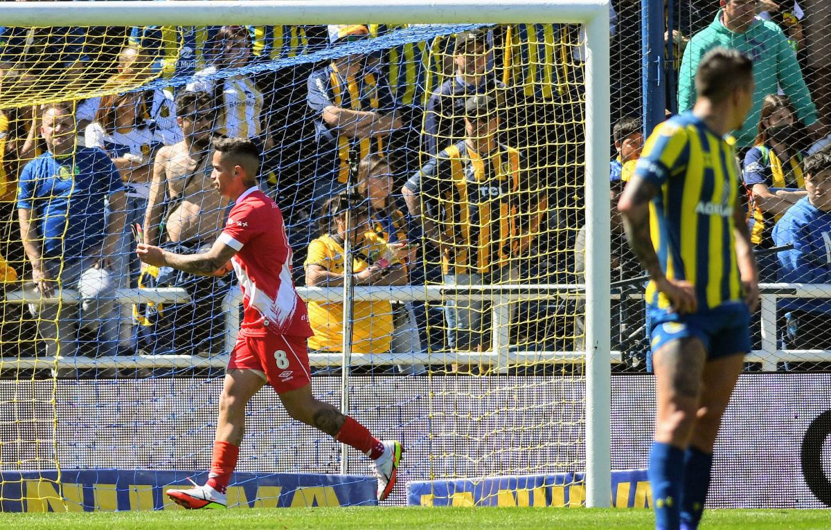Argentinos Juniors se impuso a Central como visitante.
