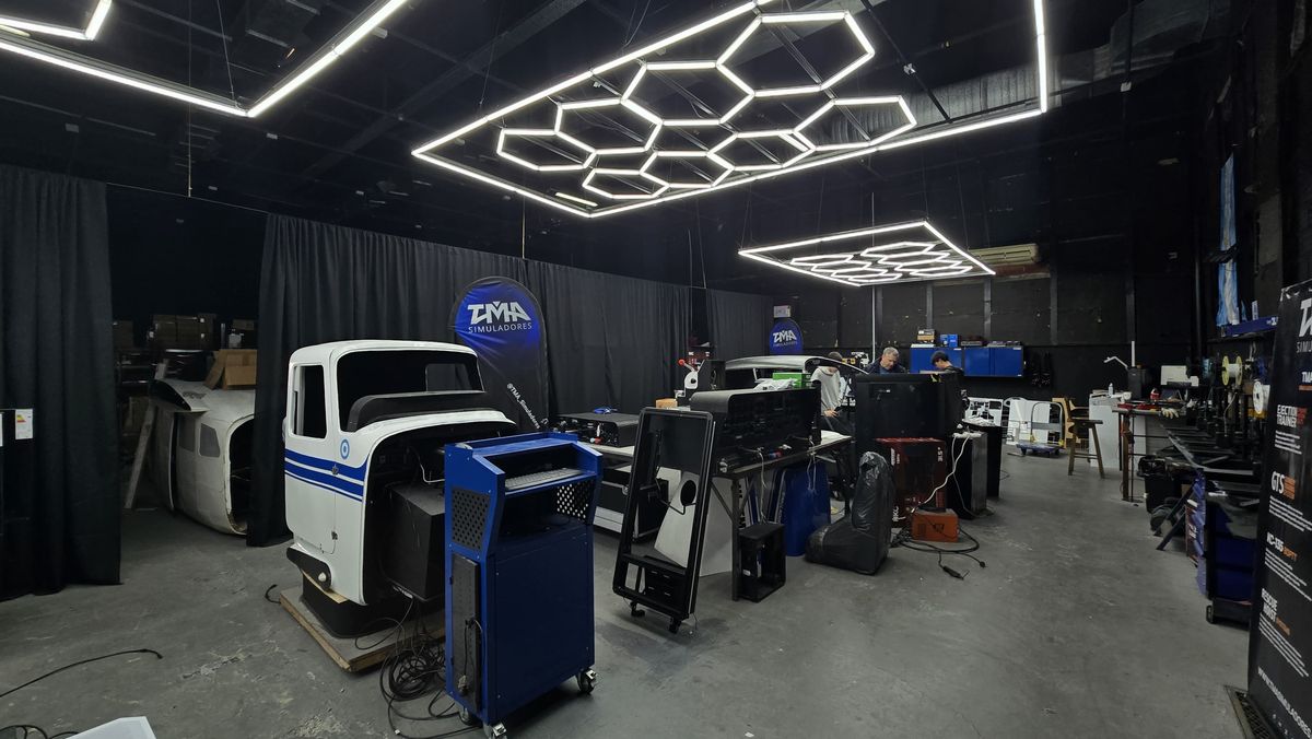 La firma TMA desembarca en Mendoza con una amplia gama de simuladores al estilo de la F-1