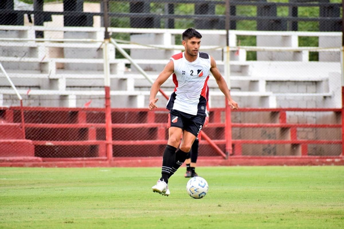 Lucas Faggioli regresó al Deportivo Maipú y se perfila para ser uno de los titulares. Lucas Faggioli regresó al Deportivo Maipú y se perfila para ser uno de los titulares.