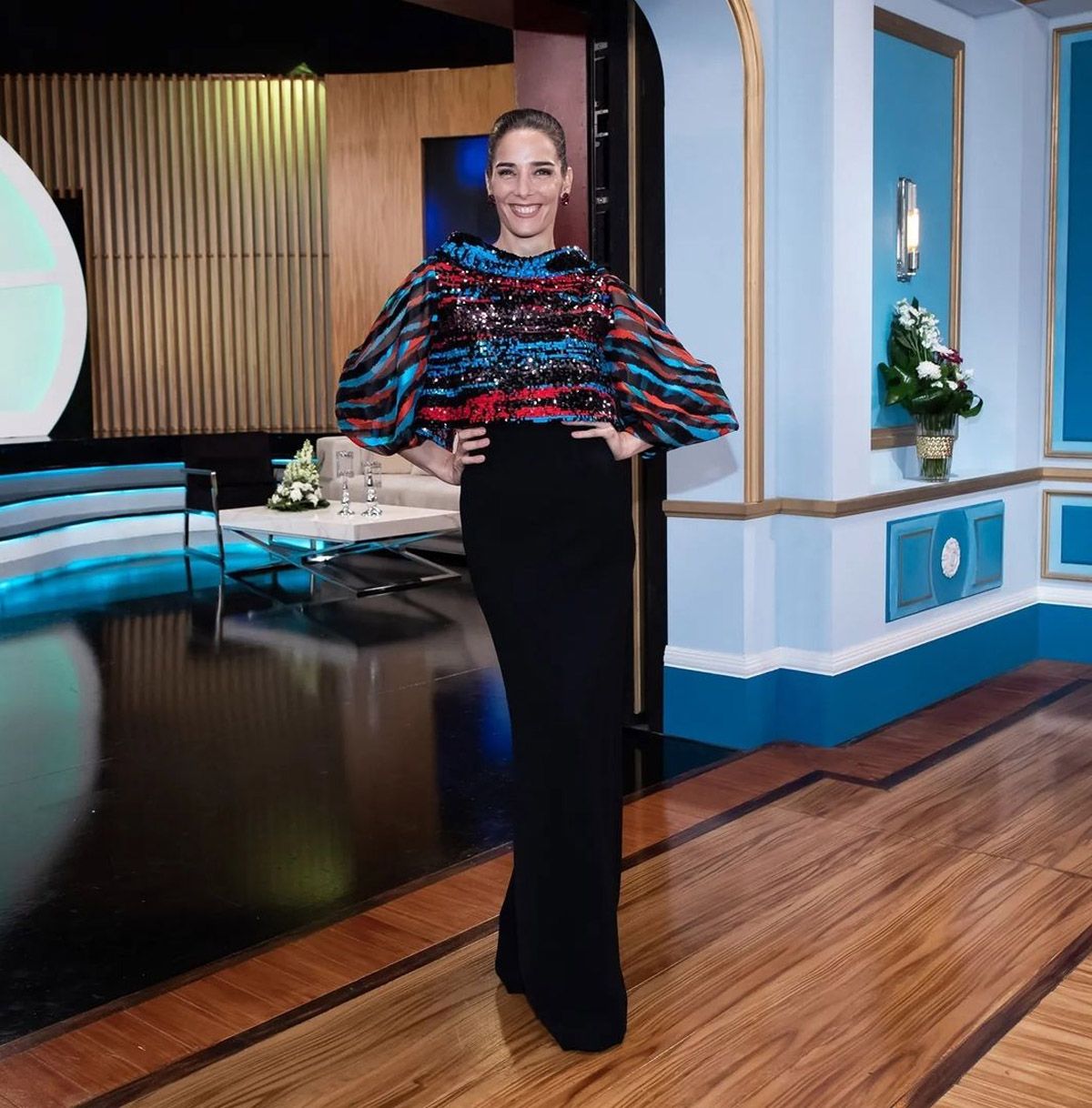 El look de Juana Viale en una nueva edici&oacute;n de La Noche de Mirtha