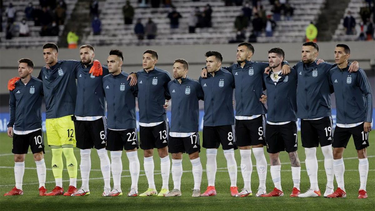 El encargado de cantar el Himno en Argentina-Uruguay