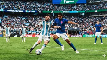 Selección argentina vs. Inglaterra: la Embajada Británica pidió mesura a su community manager en forma inusual