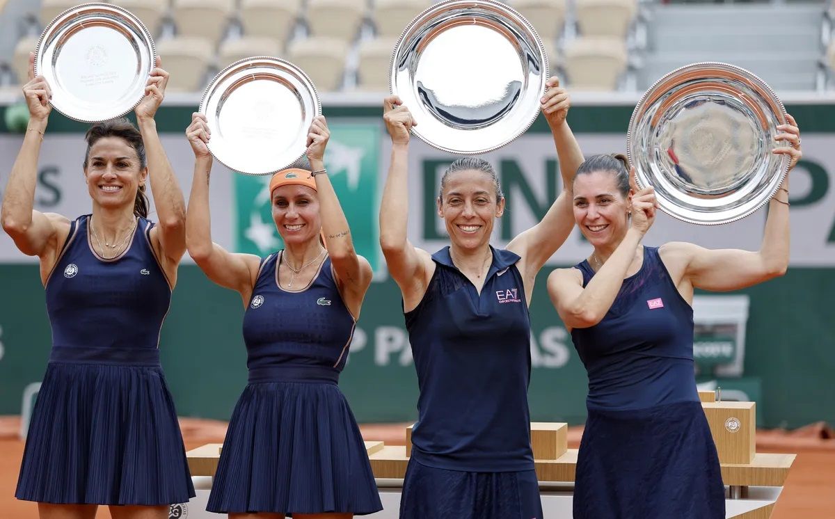 Gabriela Sabatini y Gisela Dulko no pudieron coronarse en Roland Garros