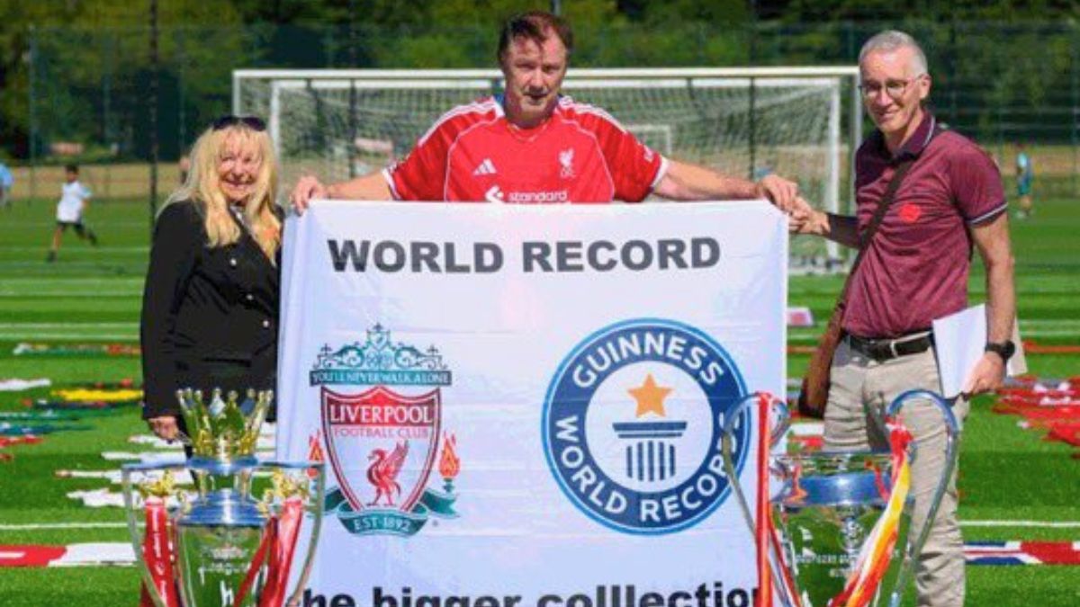 El récord Guinness de camisestas del Liverpool.