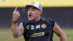 El nuevo cuerpo técnico de Maradona en Dorados