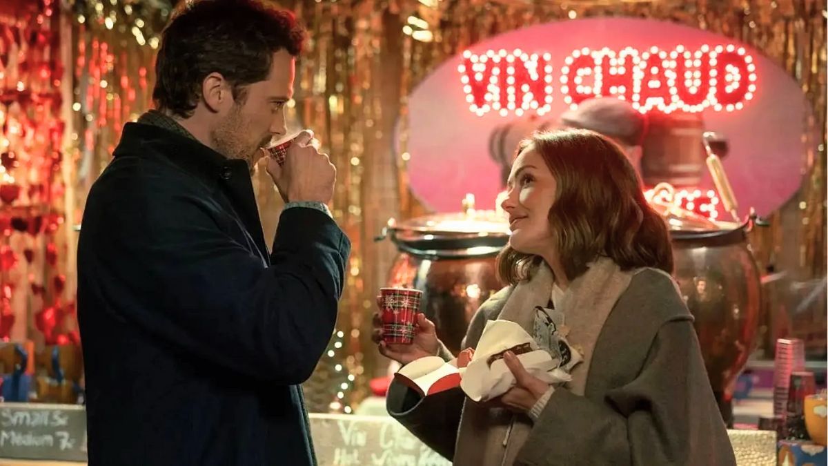 La mejor comedia romántica de 2025 llegó a Netflix: revive la magia de los 90 en una París de ensueño