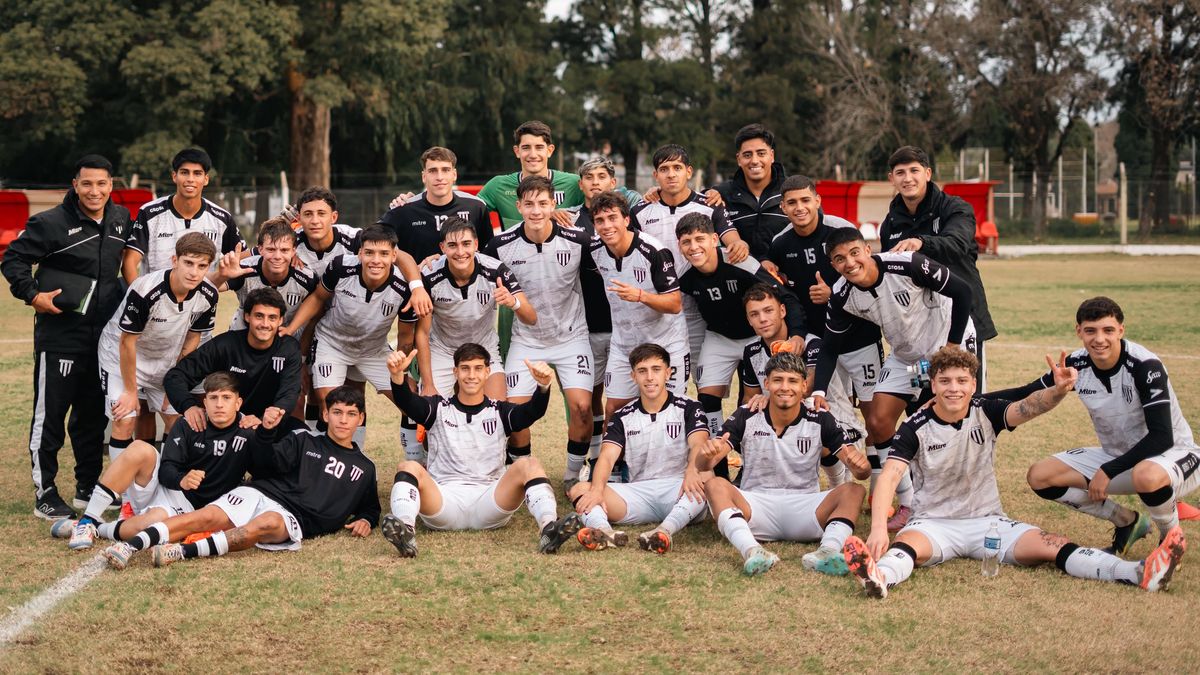 Gimnasia y Esgrima logró un gran triunfo ante Unión, en Santa Fe.