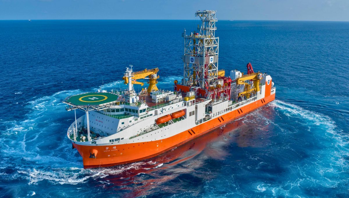 El gigantesco barco de más 40.000 toneladas con un solo objetivo: realizar la perforación más profunda