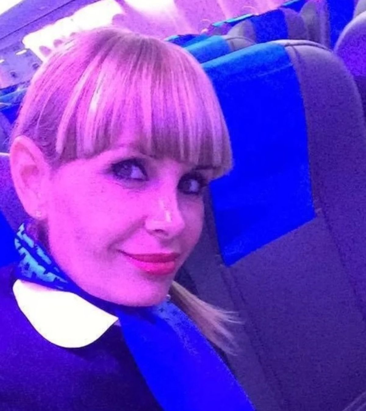 Prisión preventiva domiciliaria para la azafata de Aerolíneas Argentinas que realizó la amenaza de bomba a un avión, y fue embargada por la suma de 400 millones de pesos Prisión preventiva domiciliaria para la azafata de Aerolíneas Argentinas que realizó la amenaza de bomba a un avión, y fue embargada por la suma de 400 millones de pesos