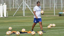 Gómez sigue buscando su once ideal en Godoy Cruz