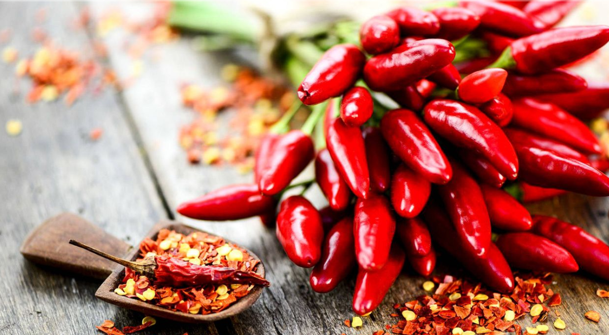 El consumo de picante está asociado a una reducción de los niveles de colesterol. El consumo de picante está asociado a una reducción de los niveles de colesterol.