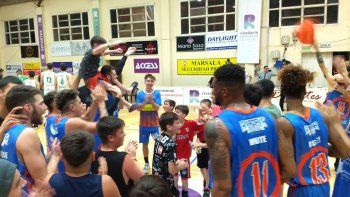Rivadavia volvió al triunfo de la mano de White