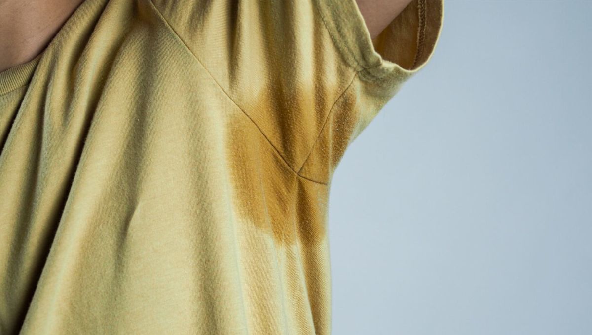 Cómo eliminar las manchas de transpiración de las camisas y buzos