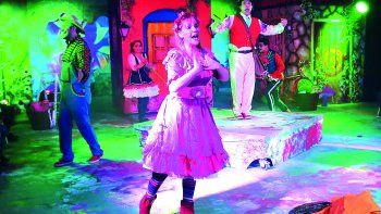 El intenso romance de Genoveva y Jesús