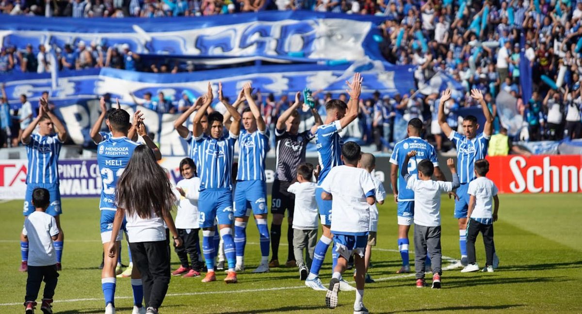 Godoy Cruz se presentará ante Huracán en Parque Patricios.
