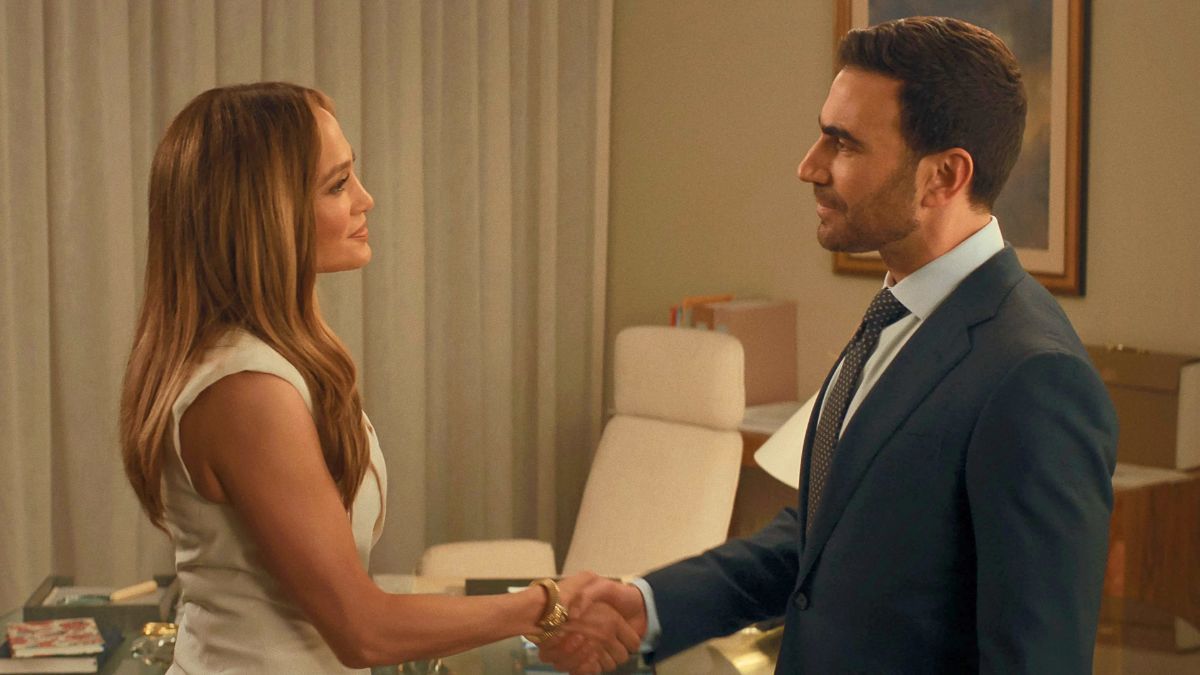Turbulencia en la oficina es una película subida de tono que está en Netflix.