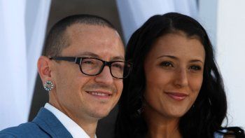 Hackearon la cuenta de la esposa de Chester Bennington y publicaron terribles mensajes