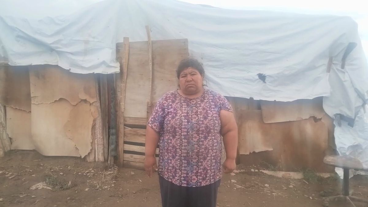 Marita necesita mantas y una heladera. La tormenta la dejó sin nada.