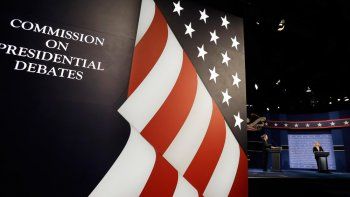 Hillary Clinton y Donald Trump tendrán este lunes su primer debate