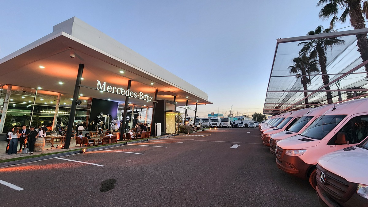 El concesionario Yacopini Mercedes Benz en plena Zona Industrial de Maipú sumará un segundo eslabón en Luján para la unidad autos El concesionario Yacopini Mercedes Benz en plena Zona Industrial de Maipú sumará un segundo eslabón en Luján para la unidad autos